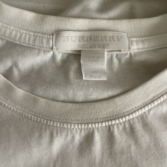 Burberry t-shirt - Picture 3 of 3
